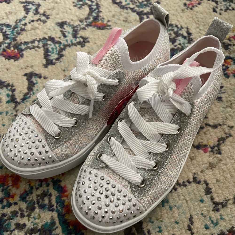 Girl’s Sketchers twinkle toes size 3 NWT